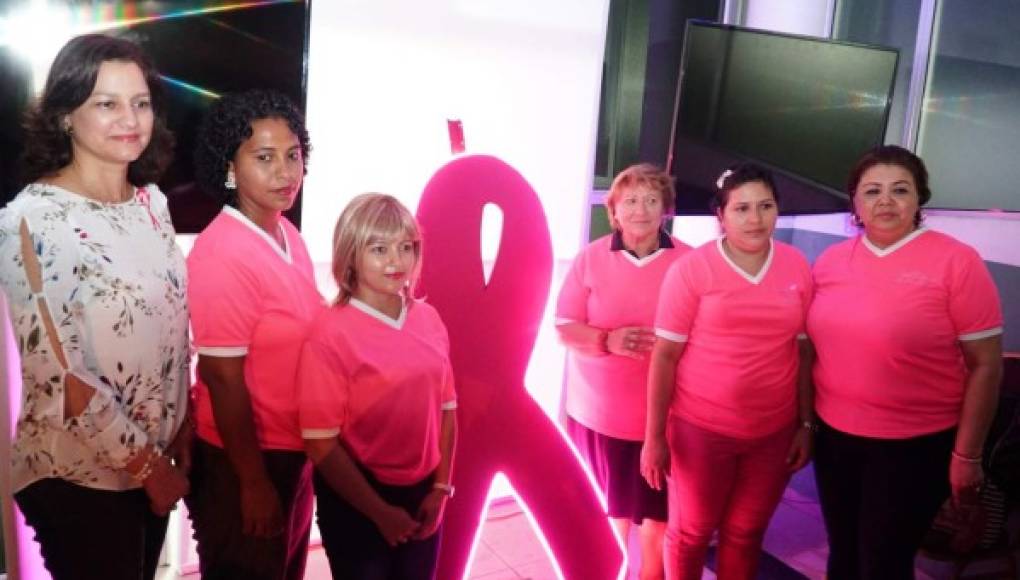Octubre se viste de rosa para luchar contra el cáncer de seno