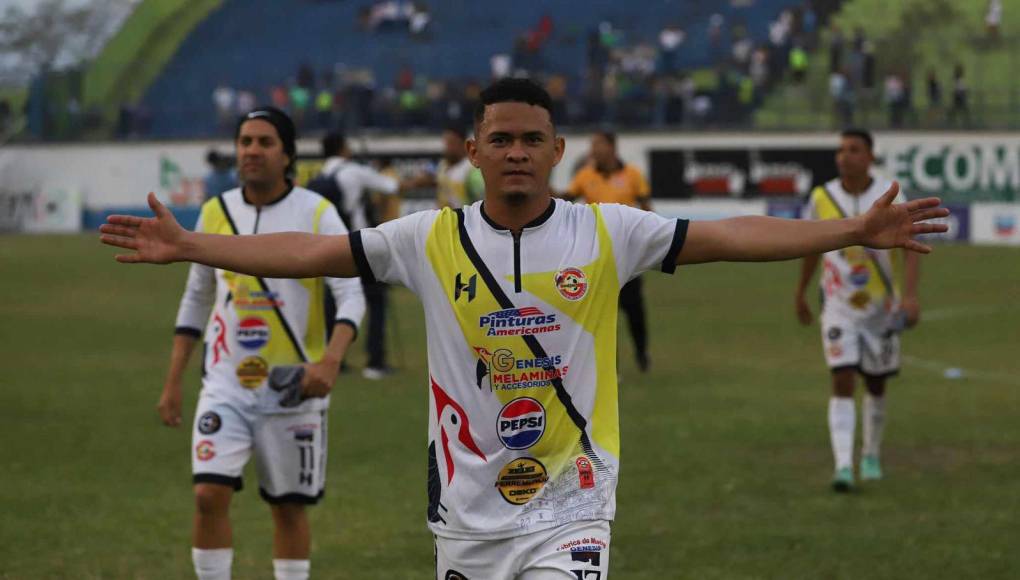 Los carpinteros se vuelven a meter en la fiesta grande del fútbol hondureño al colocarse dentro de los cuatro mejores de la presente campaña. 