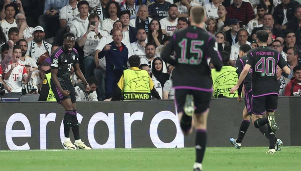 El festejo de Alphonso Davies tras su golazo contra el Real Madrid, equipo que suena para ficharlo la próxima temporada.