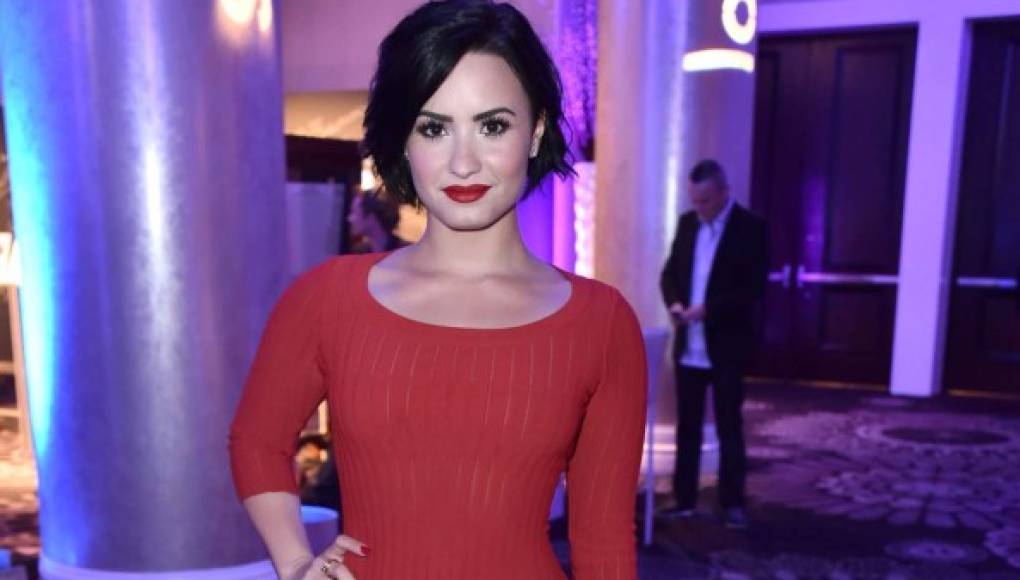 Demi Lovato desata la furia de sus fans