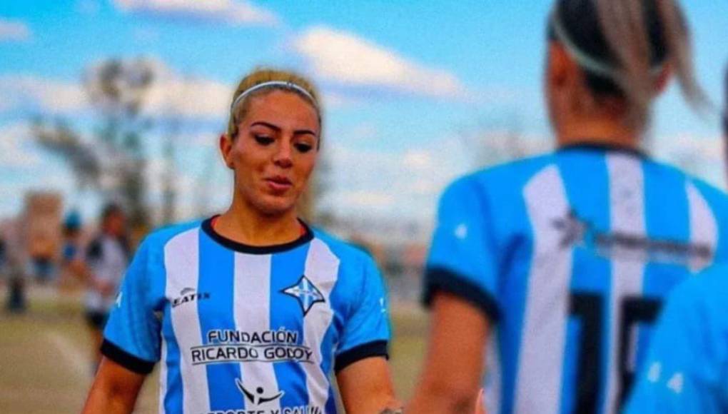  La violencia de género no cesa en el mundo y el deporte se tiñe de luto por un presunto caso acabóo con la vida de la futbolista y modelo, muy conocida en las redes sociales en Argentina.