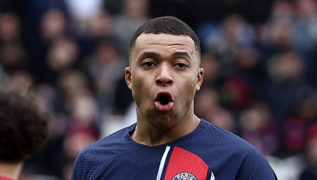 Cada día surgen más noticias sobre Mbappé y el PSG y es evidente el divorcio que existe entre ambas partes.