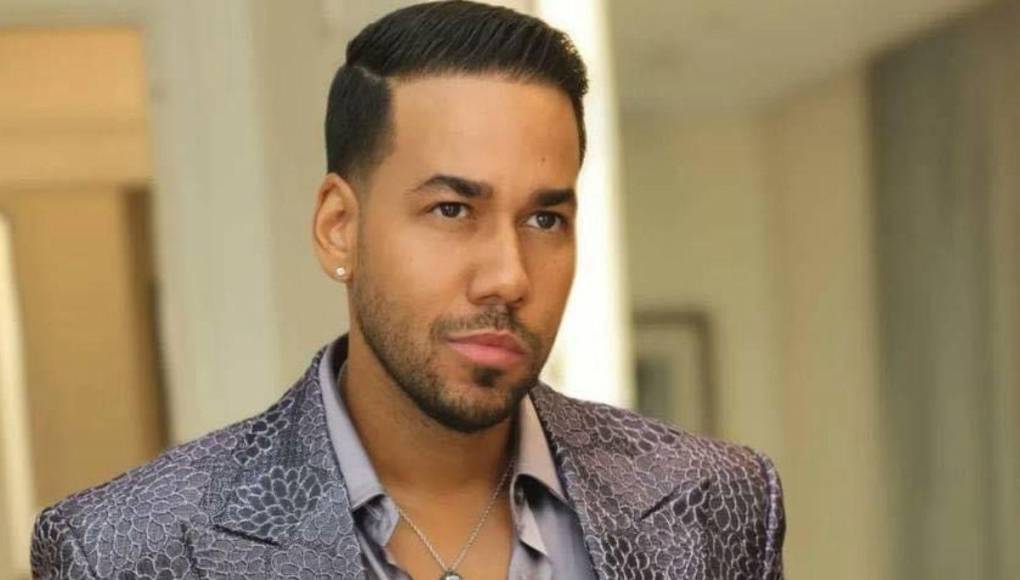 El reconido cantante bachatero Romeo Santos negó que haya sido hospitalizado de emergencia.