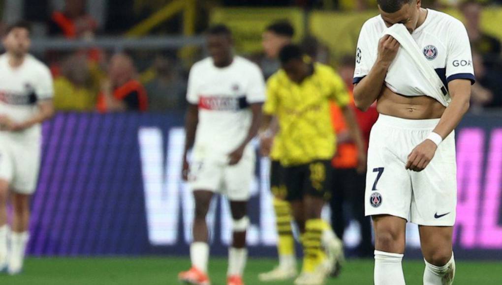 El París Saint-Germain y Kylian Mbappé, contra las cuerdas: el flamante campeón de Francia fue derrotado 1-0 en su visita al Borussia <b>Dortmund</b>, este miércoles en la ida de semifinales de la Liga de Campeones.