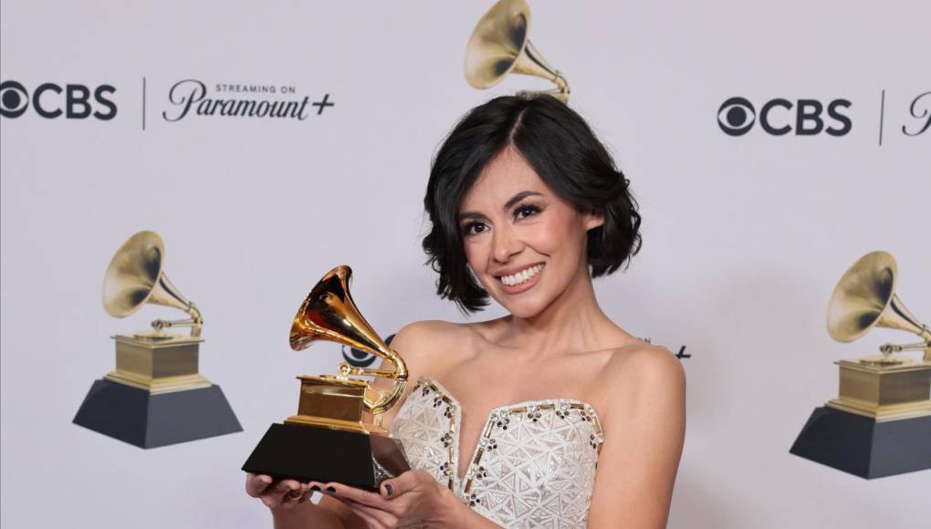  Christina Sanabria de 123 Andres, ganadora del premio al “Mejor álbum de música infantil” por su proyecto "We Grow Together Preschool Songs".
