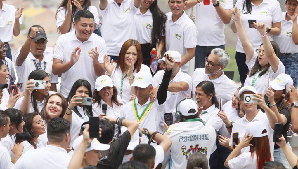 La carrera de Shin inició en Chamelecón, San Pedro Sula, Cortés, hace trece días.