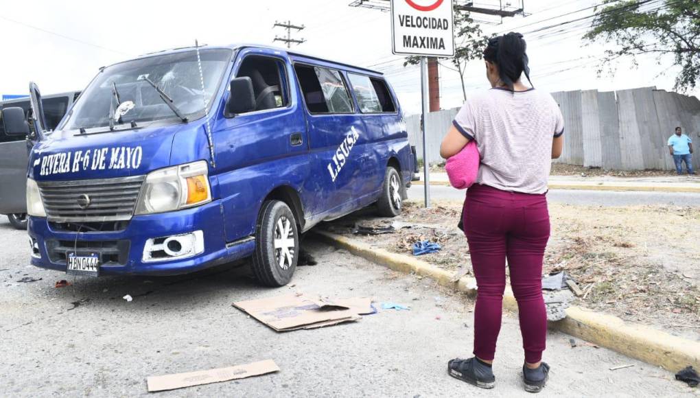 A punto de provocar una tragedia estuvo el conductor de un bus rapidito que cubre la ruta San Pedro Sula - Rivera Hernández. 