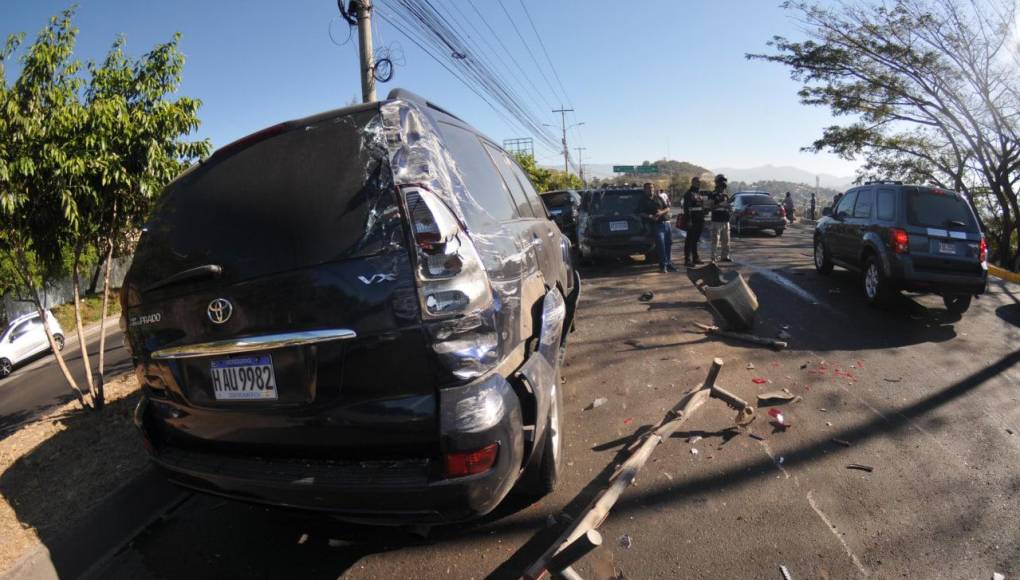 Rastra desenfrenada choca más de 12 vehículos en Tegucigalpa