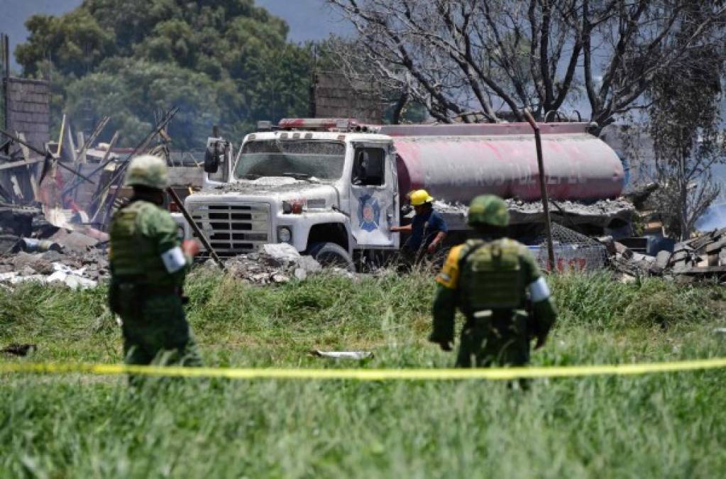 La explosión ocurrió durante la mañana en donde están ubicados los tradicionales talleres de pirotecnia que se ubican en la zona. AFP