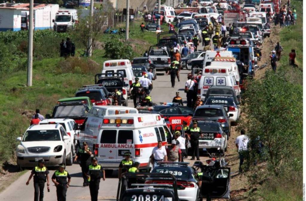 El gobernador agregó en Twitter que cuerpos de auxilio están arribando a la zona para atender a las víctimas.Imagen de diario Reforma