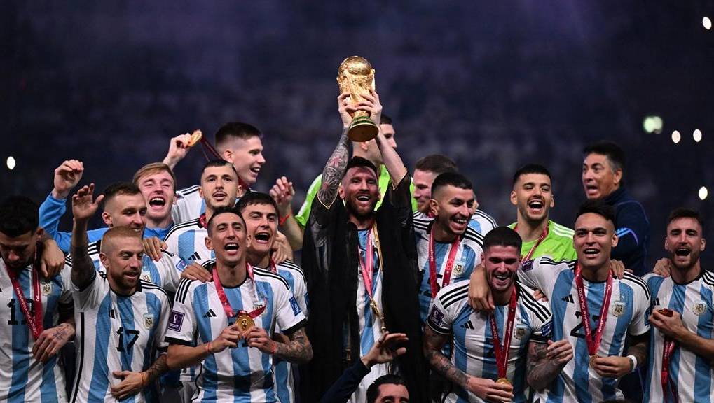 La Selección de Argentina consiguió así en diciembre del 2022 su tan ansiada tercera Copa del Mundo con Lionel Messi liderando.