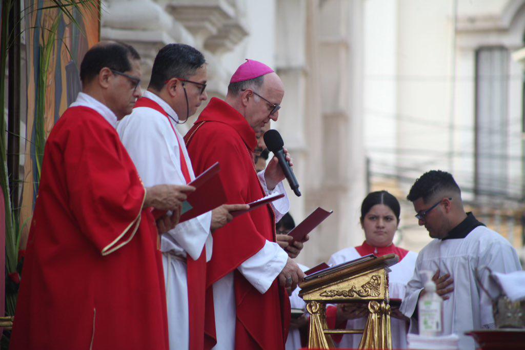 Arzobispo de Tegucigalpa aboga “por todos los que sufren” en el inicio de Semana Santa