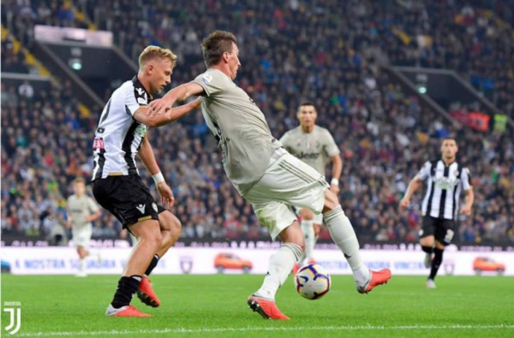 Así empezó el gol de Cristiano Ronaldo. El croata Mario Mandzukic le dejó servido el balón en el área al portugués.