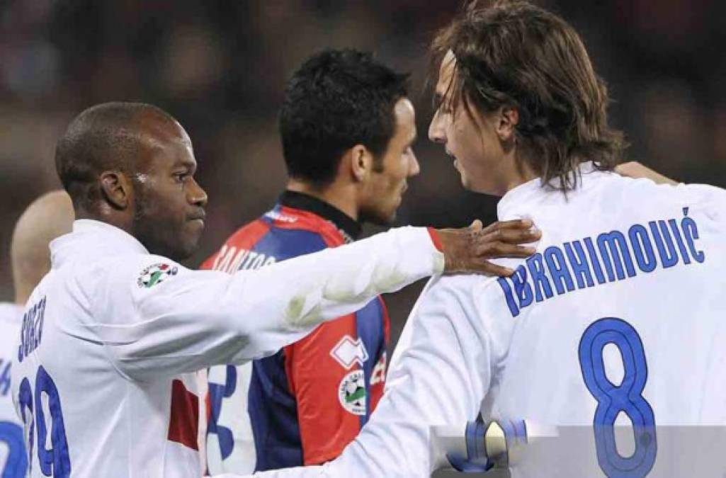 David Suazo señaló que le impresionó el nivel que mostraba Ibrahimovic con la camiseta del Inter de Milán. El delantero sueco trató de forma espectacular al hondureño cuando fueron compañeros en el Inter de Milán.