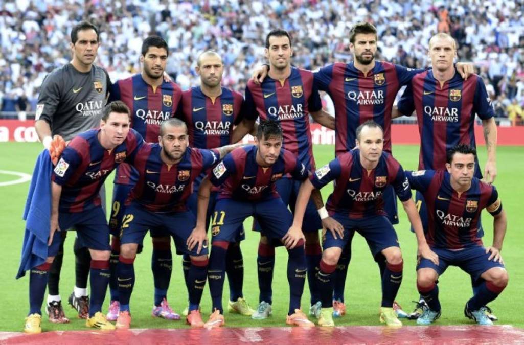 El once titular con el que salió el Barcelona ante Real Madrid: Claudio Bravo, Luis Suárez, Javier Mascherano, Sergio Busquets, Gerard Piqué y Jeremy Mathieu (arriba); Lionel Messi, Dani Alves, Neymar y Andrés Iniesta (abajo).