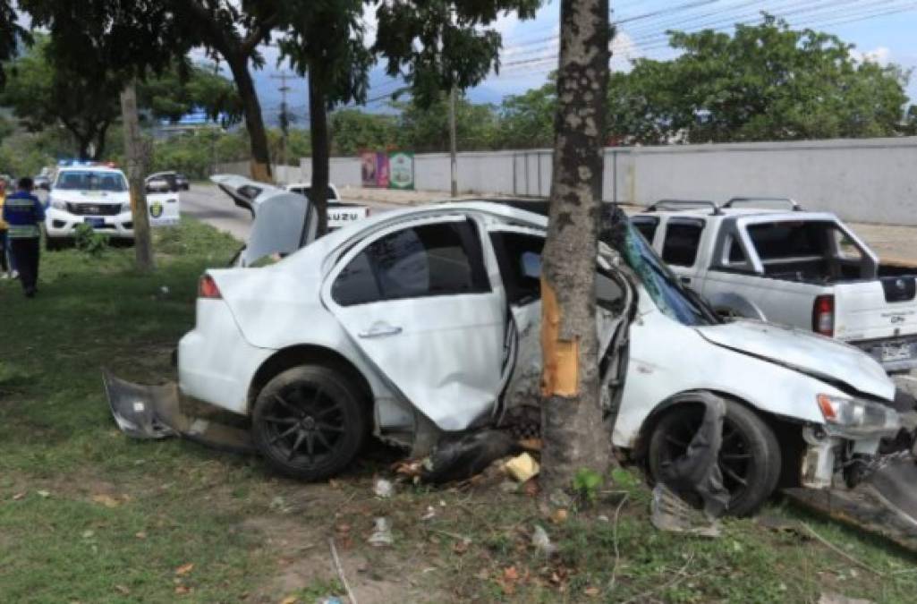 En el vehículo solo iba William y llevaba el cinturón de seguridad puesto, lo que le ayudó al momento del impacto.