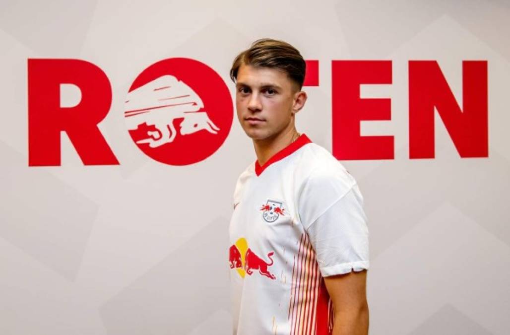 El RB Leipzig anunció su fichaje del mediapunta alemán Lazar Samardzic, quien arriba procedente del Hertha Berlin. Firma hasta 2025 y, aunque no hay cifras oficiales, los medios alemanes creen que la operación se habría cerrado en torno a unos diez millones de euros.