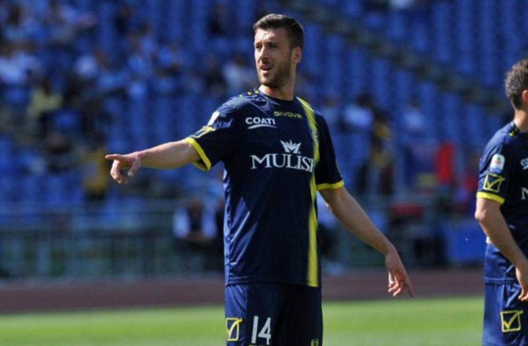 Mattia Bani: El defensor italiano de 25 años de edad ha sido anunciado como nuevo fichaje del Bologna de la Serie A de Italia.