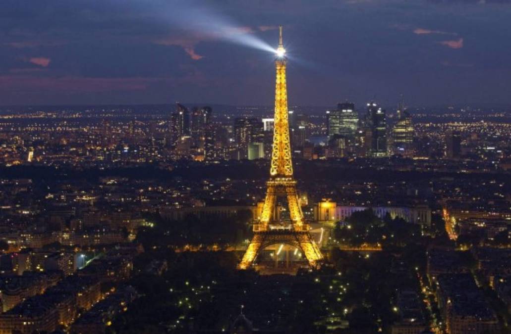 5. París, Francia. Tras encabezar por varios años consecutivos, la denominada ciudad del amor cayó al quinto puesto en 2016.