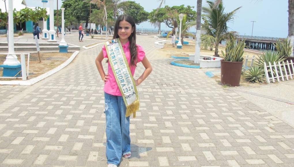 Tamara Martínez invitó a visitar La Ceiba del 11 al 25 de mayo para disfrutar de la feria Isidra, la más alegre de Honduras. 