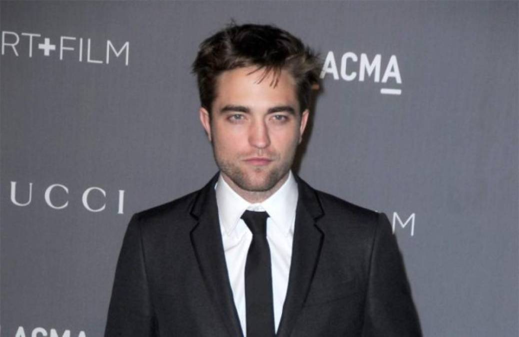 El actor Robert Pattinson ha dejado atrás la imagen que lo catapultó en uno de los actores más queridos por las jóvenes.