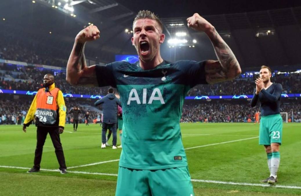 Toby Alderweireld festejando la clasificación del Tottenham a las semifinales de la Champions League.