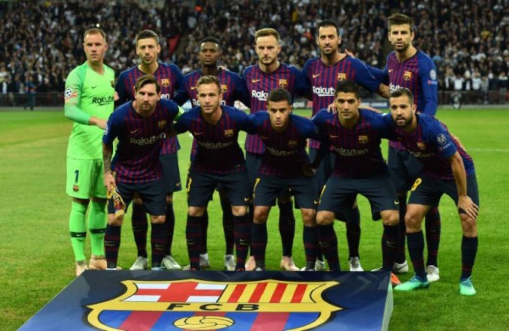 Este fue el 11 titular del FC Barcelona para la batalla ante los ingleses. Sorprendió que aparició el brasileño Arthur, además el central Lenglet.