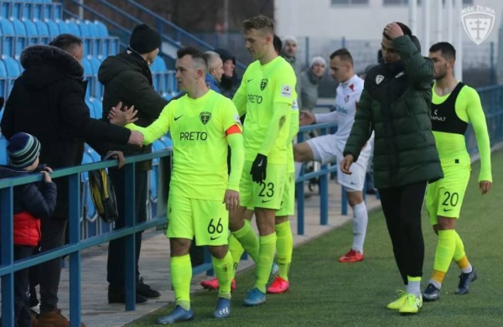 El MSK Zilina despidió a 17 jugadores por supuesta “falta de lealtad” al negarse bajar sus sueldos.