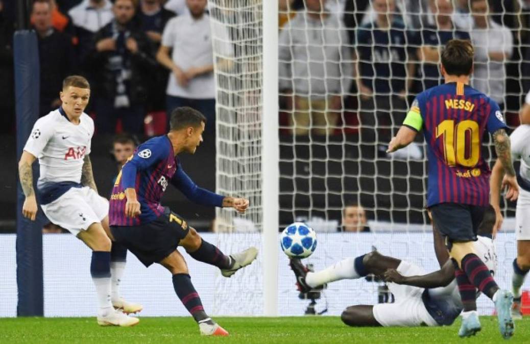 El brasileño Philippe Coutinho abrió el marcador de forma tempranera en el partido. Apenas al minuto dos, el talentoso mediocampista se hizo presente.