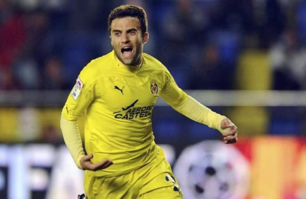 Giuseppe Rossi: Maltratado por las lesiones, que sólo le han permitido jugar 98 partidos en los últimos seis años, Rossi no se rinde y, a sus 31 años, sigue buscando retomar su carrera futbolística.