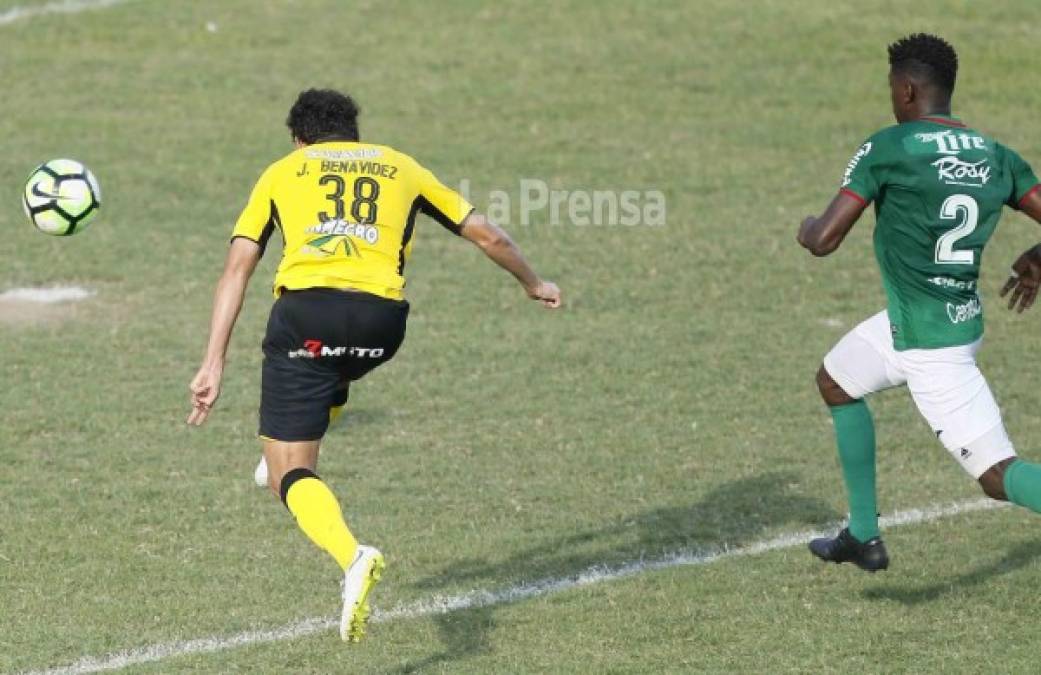 Jhow Benavídez se encargó de anotar el primer gol en el derbi sampedrano y lo hizo sobre el final del primer tiempo.