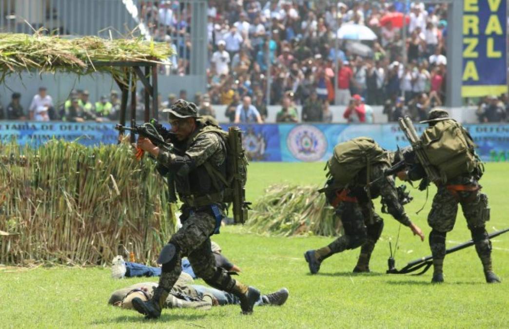 Demostraciones de las habilidades de los militares.