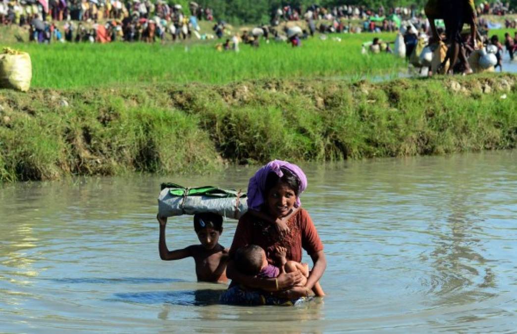 El Gobierno de Malasia iniciará hoy la repatriación de los refugiados rohinyás en Bangladesh, que llegaron huyendo de la violencia en Birmania.