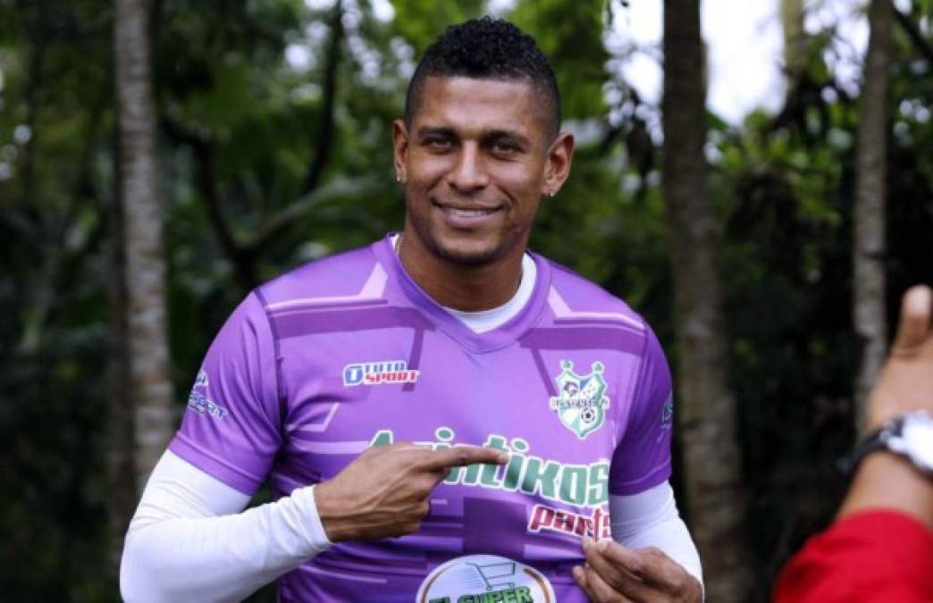 Carlo Costly: El Platense anunció sorpresivamente la salida del experimentado delantero hondureño para el próximo torneo Apertura 2020. <br/>