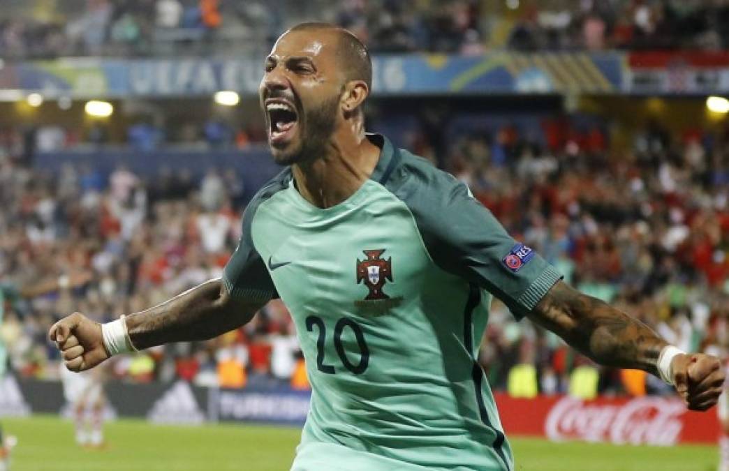 El AC Milan estaría estudiando la posibilidad de hacerse con los servicios de Ricardo Quaresma, actualmente en el Besiktas. Tras la llegada del argentino José Sosa, el conjunto italiano y el otomano, ambos clubes podrían iniciar otra negociación.