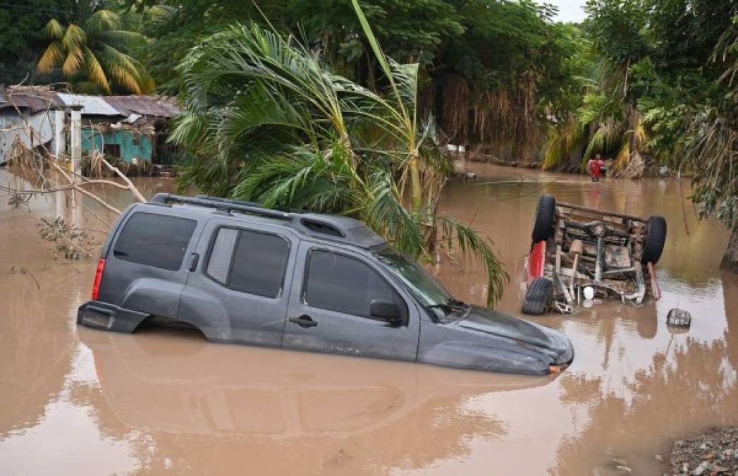 Además mencionó que todas las condiciones del mar Caribe le favorecen para convertirse en huracán de categoría 3 o 4. <br/>