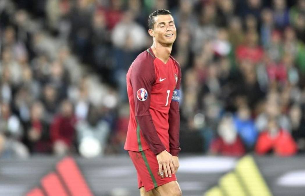 'Tengo 50 años de carrera, nunca había visto algo así en mi vida. Ninguno de los grandes jugadores del mundo se atrevieron a hacer una cosa de estas', señaló Simoes en referencia a CR7.