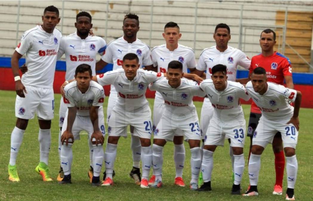 El once titular del Olimpia en la ida de la semifinal.