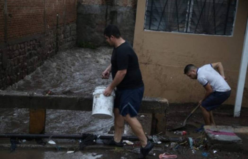 Copeco había pronosticado que para la tarde de este jueves habrían chubascos moderados a fuertes en la capital hondureña.