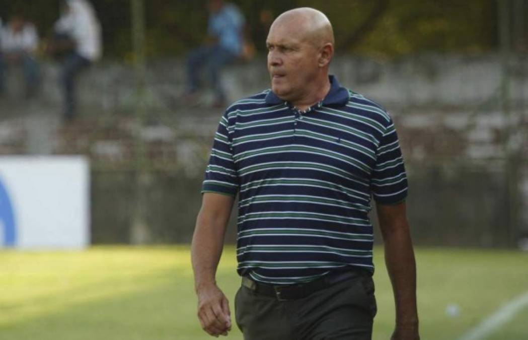Wilmer Cruz: En La Ceiba circula el rumor que el experimentado entrenador podría llegar nuevamente a dirigir al Victoria de la Liga de Ascenso.