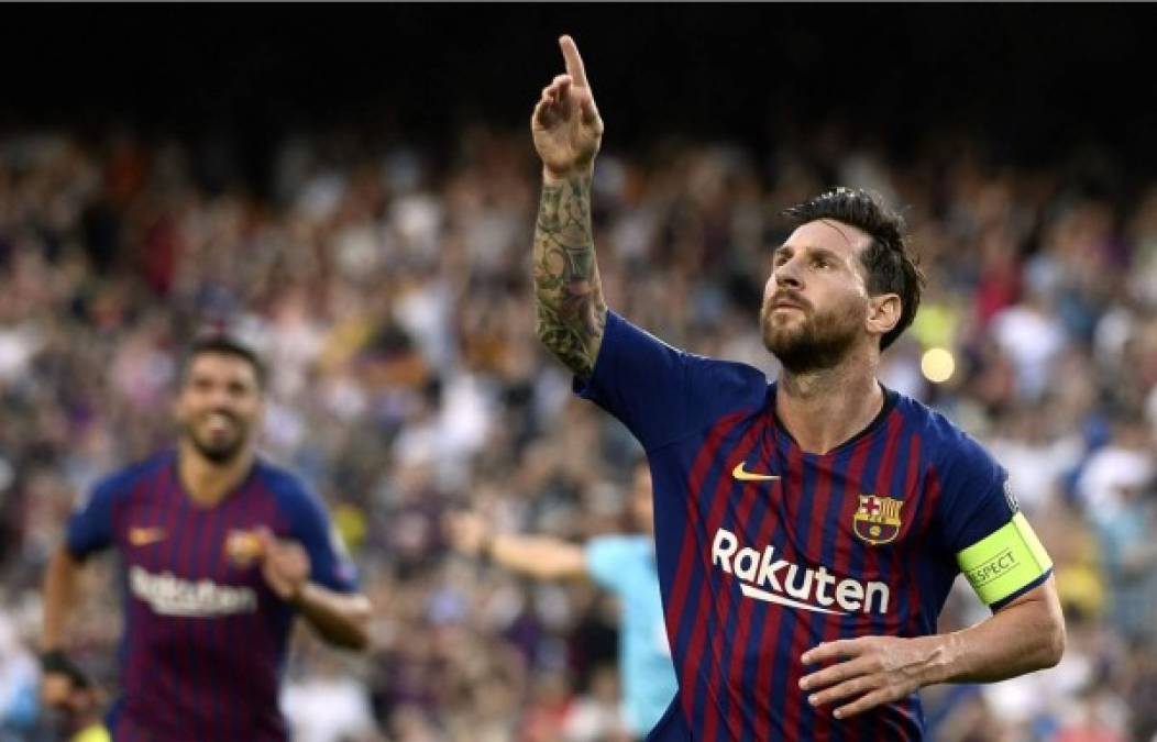 Messi se estrenó en la Champions League en la primera jornada marcando un triplete contra el PSV de Holanda en el Camp Nou.