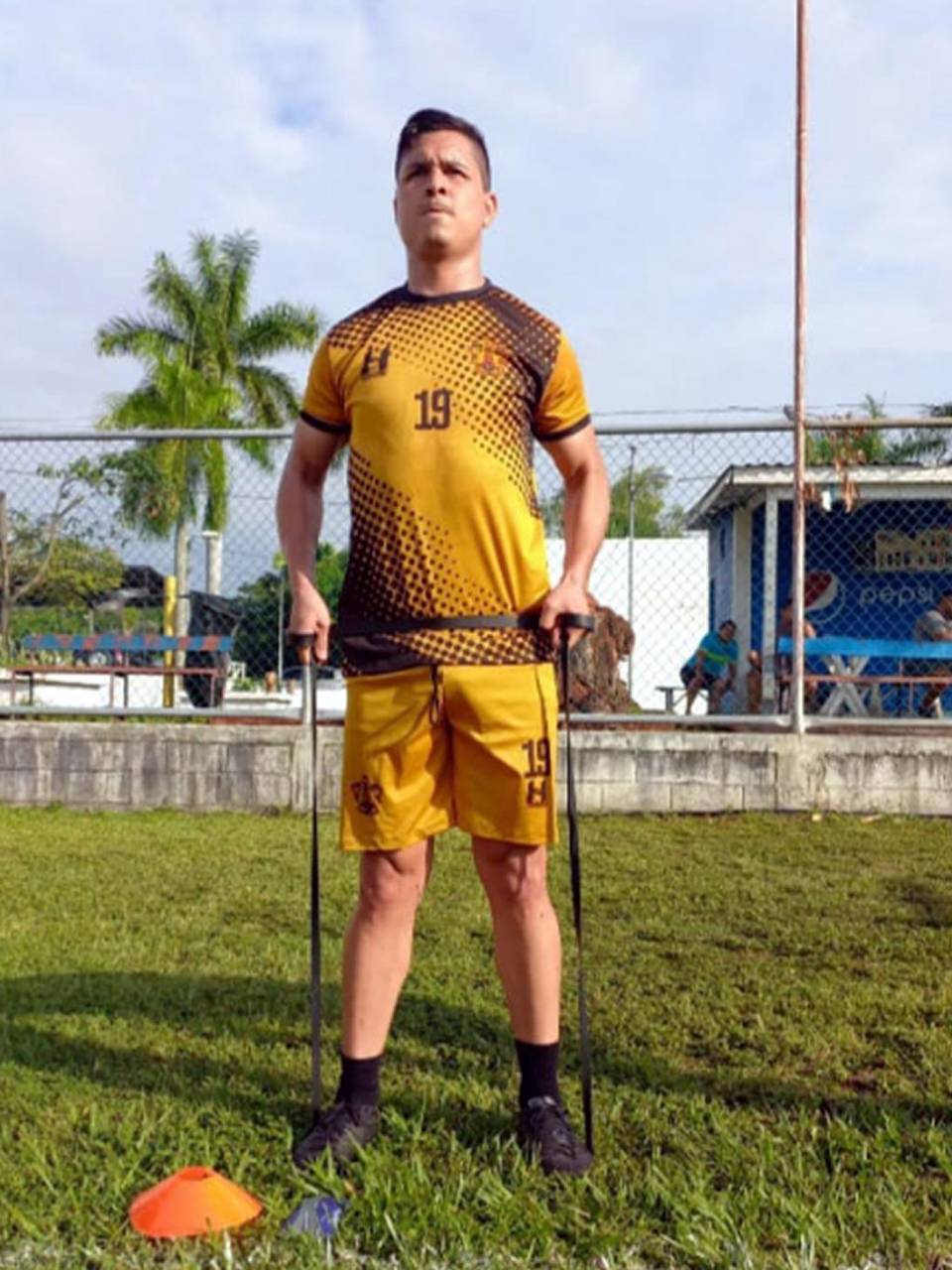 Gerson Rodas entrena ya con el Lone FC para volver a jugar al fútbol profesional.