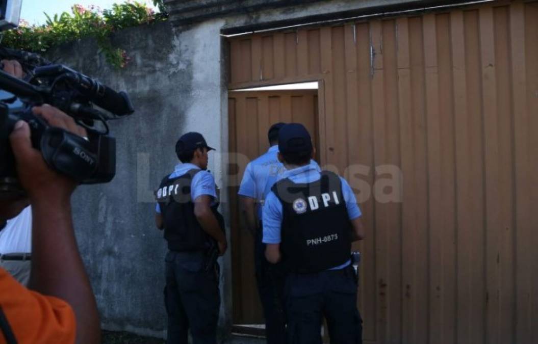 El uniformado agregó: 'La esposa de él (de Padilla Sunseri) manifestó que él salió en la mañana, el día de ayer (martes), a una audiencia a los juzgados y desde entonces no sabe nada de él'.<br/>