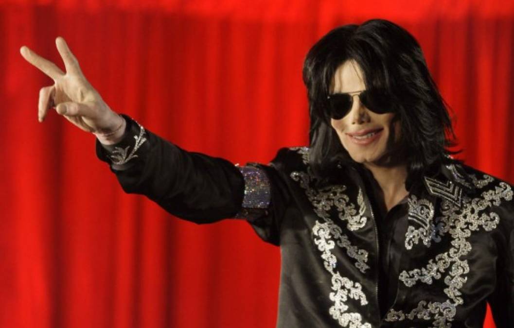 1. Un día como hoy, hace 59 años, nacía el rey del pop. Michael Joseph Jackson, que falleció cuando tenía 50 años. Y si eres fan de la estrella seguro te interesa saber algunos datos de su vida. <br/><br/>2. Hermano de la también estrella del pop Janet Jackson y de la cantante La Toya Jackson, el pequeño Michael se incorporó con sólo ocho años a The Jackson Five.