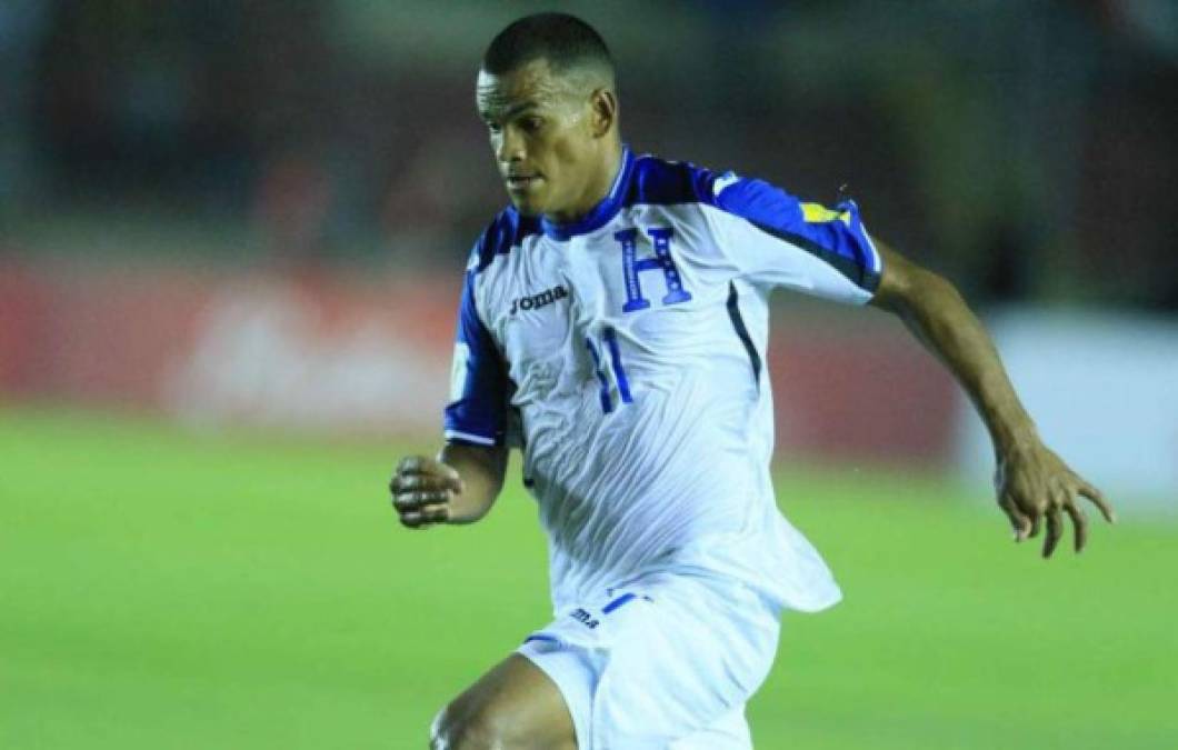 Rony Martínez: El delantero tras su aventura por Asia volvería a Honduras en donde se podría unir a la Real Sociedad, aunque hay varios equipos grandes de la Liga Nacional que lo pretenden.