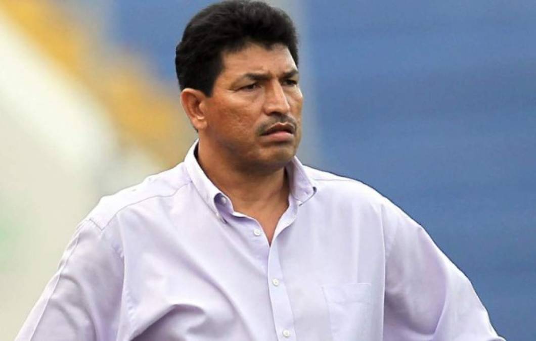 Carlos Martínez: El experimentado entrenador ha sido nombrado como nuevo director técnico del Real Juventud de Santa Bárbara de la segunda división. Recientemente logró el ascenso con Real Sociedad y no siguió con el club aceitero.