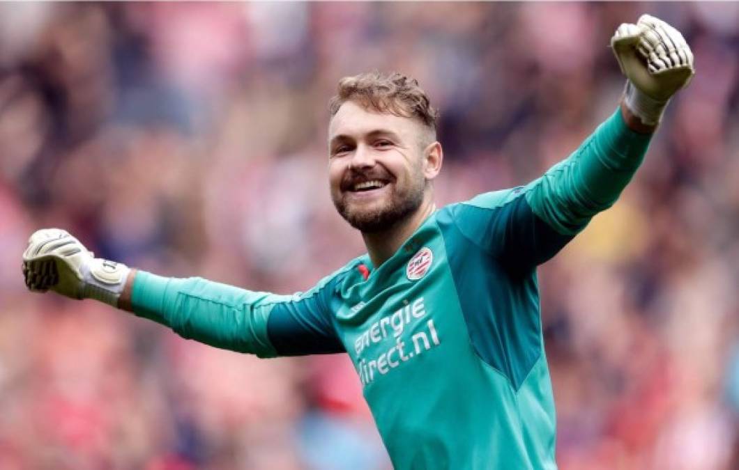 Jeroen Zoet - Holanés, 27 años, PSV Eindhoven. Segunda alternativa a Jasper Cillessen si, como parece, el holandés acaba saliendo del Barça el próximo verano. No pudo lucirse en su primer partido contra los azulgrana en la Champions pero ya ha sido 11 veces internacional con Holanda. Su valor de mercado es de 10 millones de euros.