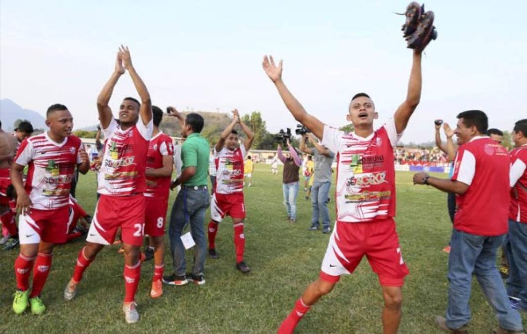 El Club Deportivo Estrella Roja de Danlí también busca ocupar el lugar del Real Sociedad; se enfrentarán en repechaje al Atlético Municipal.