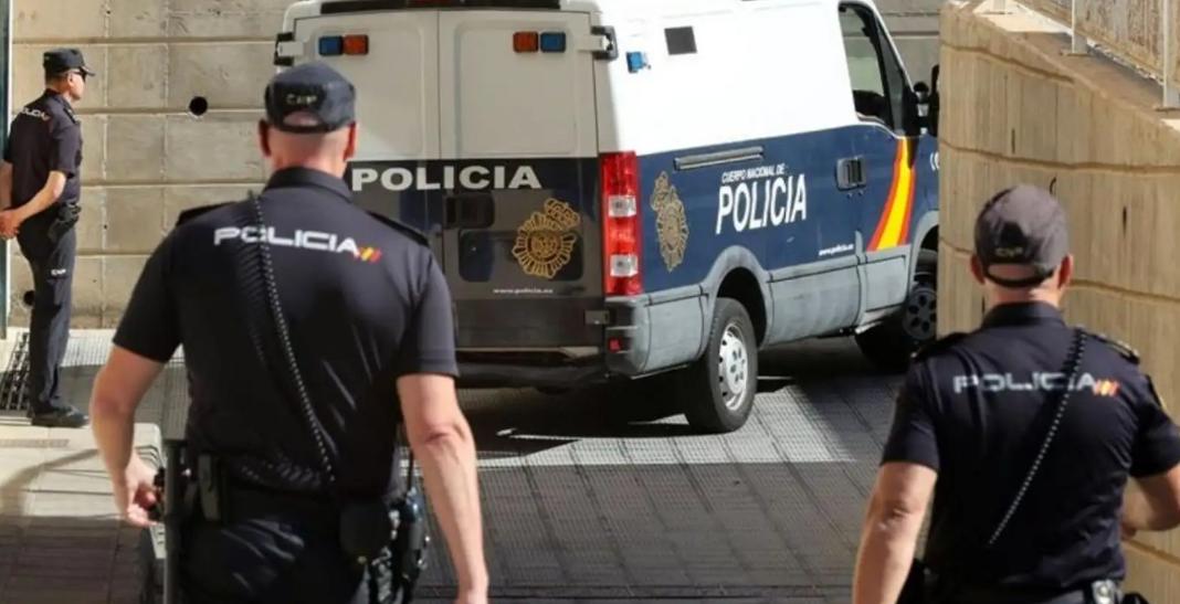 Dos tiktokers son detenidos por drogar y agredir a menores en España