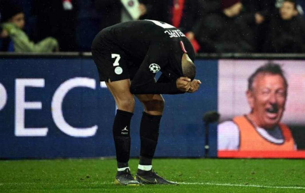 Kylian Mbappé rompió a llorar por la eliminación del PSG.